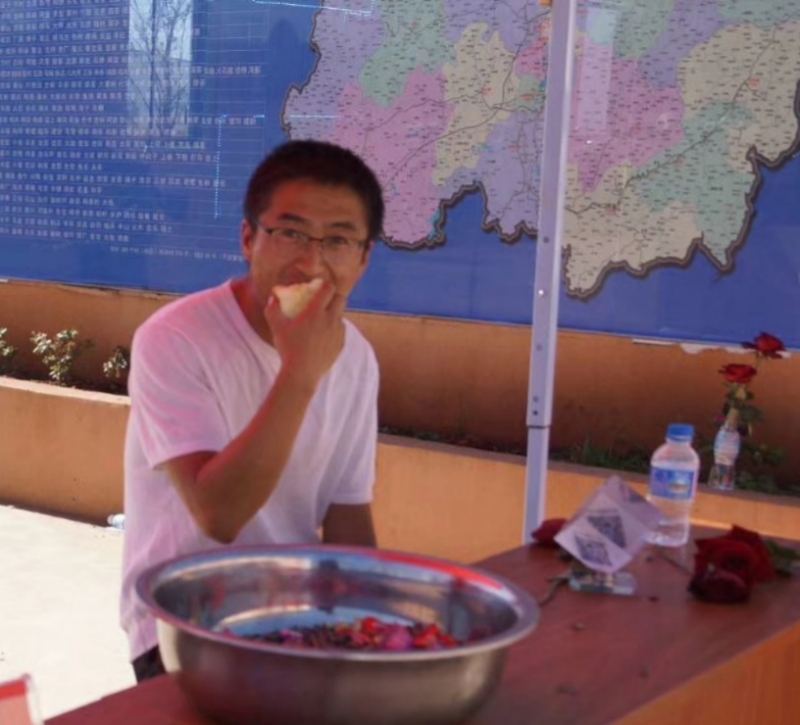 寻水的第一张照片--云南认干亲服务网