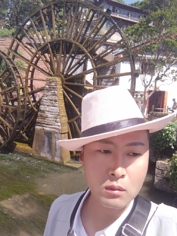 曲靖相亲的第一张照片--云南认干亲服务网