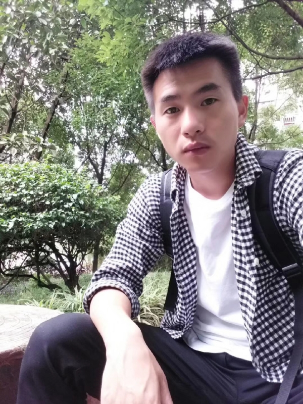 小杨的第一张照片--云南认干亲服务网