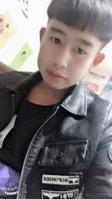 军绿色的第一张照片--云南认干亲服务网