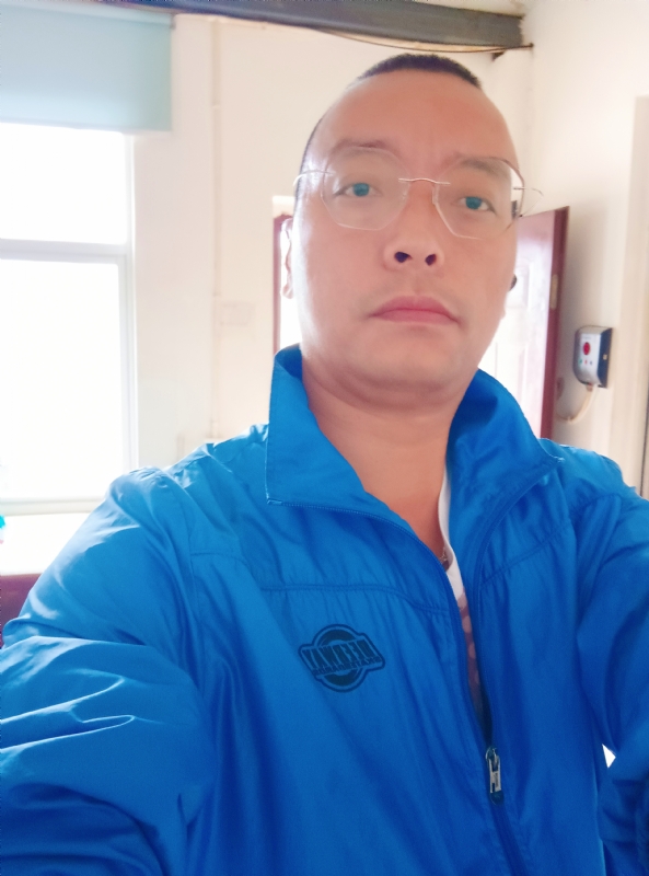 通海混混的第一张照片--云南认干亲服务网