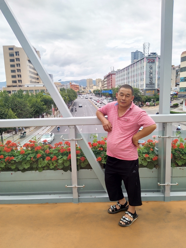 真诚的第一张照片--云南认干亲服务网