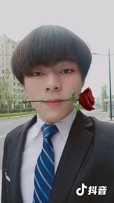 云上花海的第一张照片--云南认干亲服务网