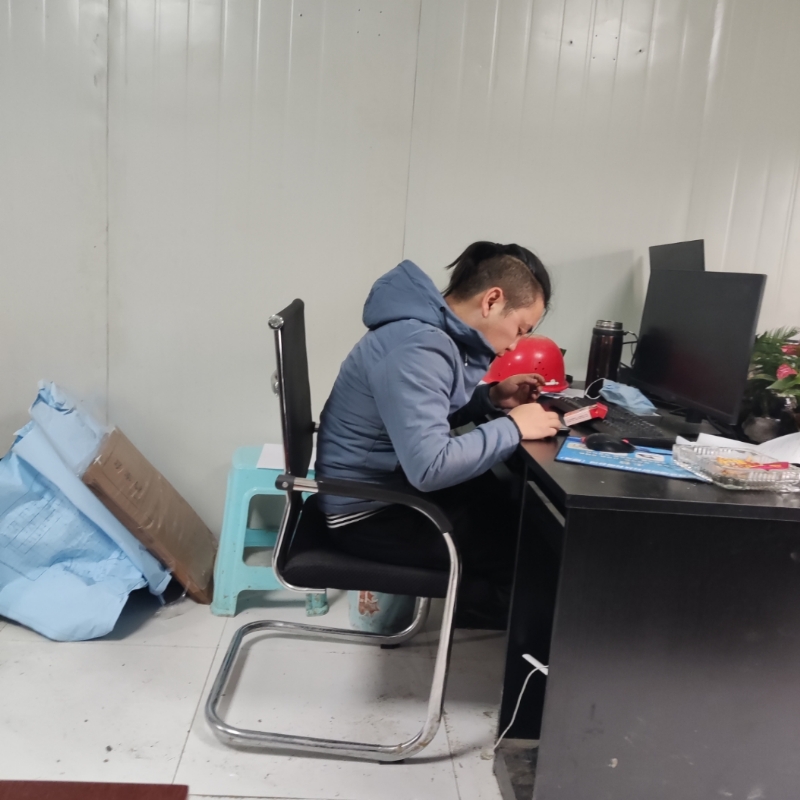 太空舱的第一张照片--云南认干亲服务网